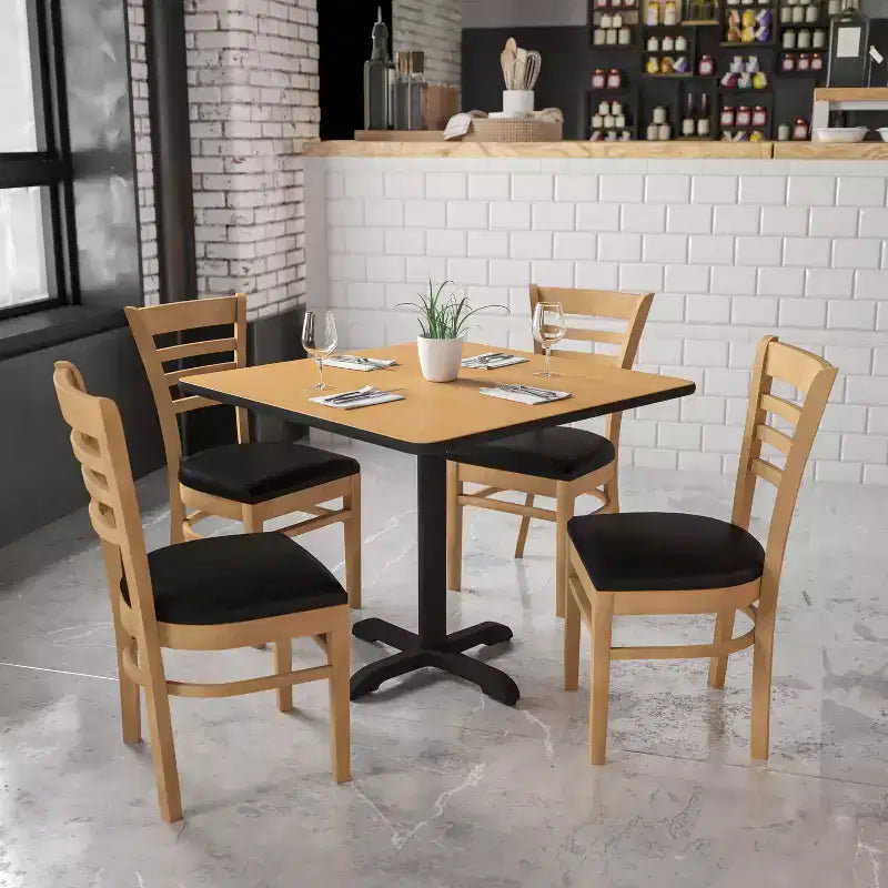 Chaise de restaurant en bois à dossier échelle Flash Furniture