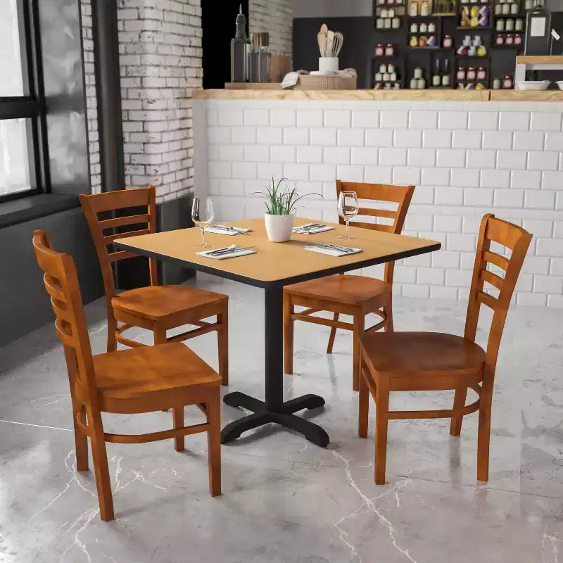 Chaise de restaurant en bois à dossier échelle Flash Furniture