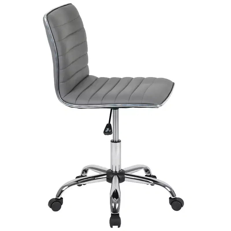 Chaise de bureau pivotante sans accoudoirs Emma et Oliver à dossier bas et dossier côtelé