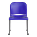 Chaise d'appoint Emma et Oliver Home and Office, dossier plein, base luge profilée et empilable
