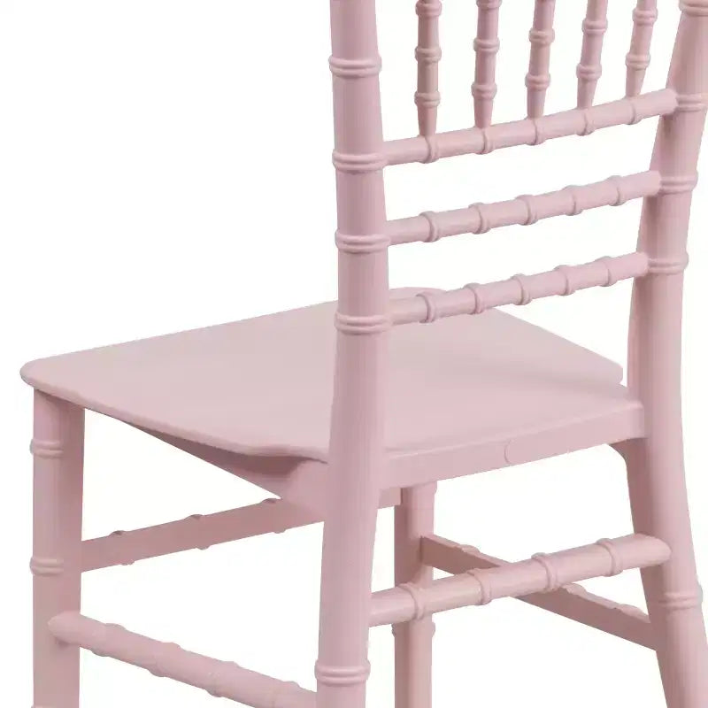 Chaise Chiavari en résine tout usage Emma et Oliver Childs pour la maison ou la location à domicile