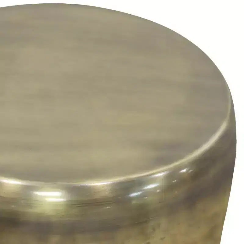 Table d'appoint en métal Beaton - WyndenHall