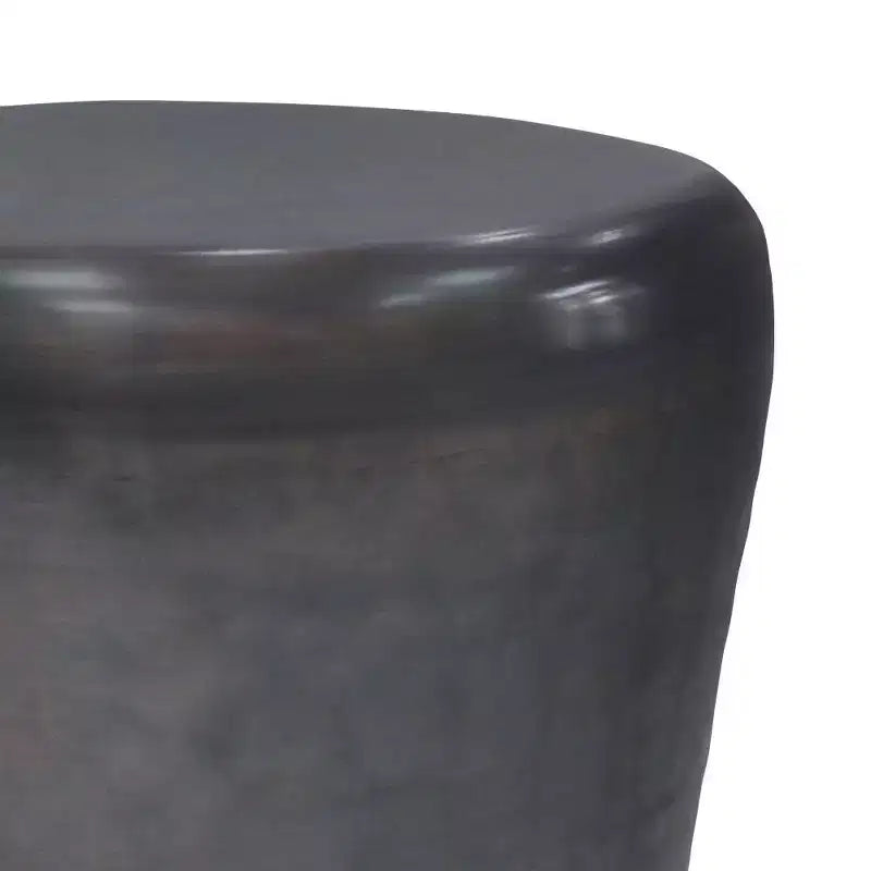 Table d'appoint en métal Beaton - WyndenHall