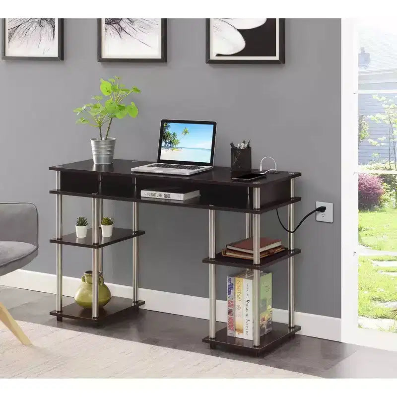 Designs2Go Bureau d'étudiant sans outils avec station de charge et étagères - Breighton Home