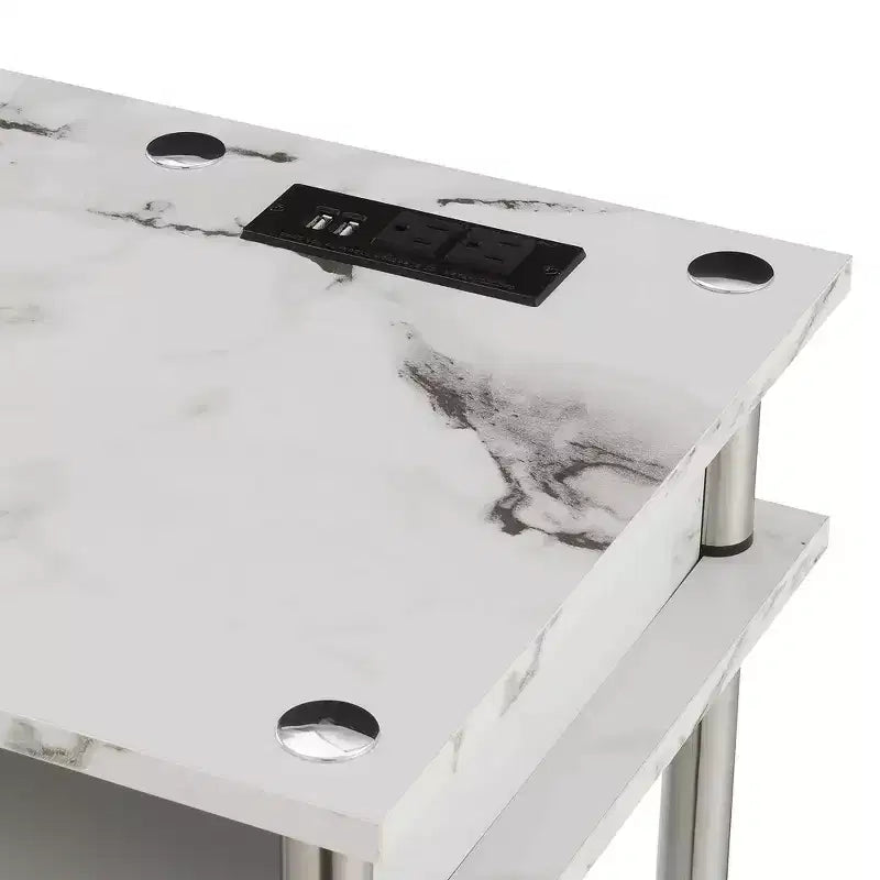 Designs2Go Bureau d'étudiant sans outils avec station de charge et étagères - Breighton Home