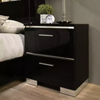 2 tables de chevet contemporaines Shorehaven et un ensemble de lit noir/chrome - miBasics