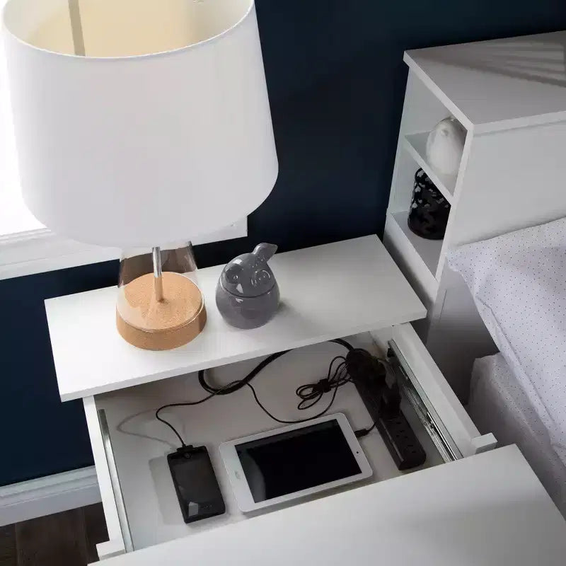 Table de chevet Vito avec station de recharge – South Shore