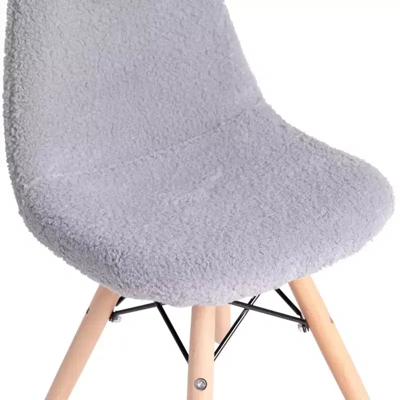 Chaise d'appoint moderne pour enfants Lyon en similicuir et fausse fourrure Merrick Lane, pour chambre, entrée et salon