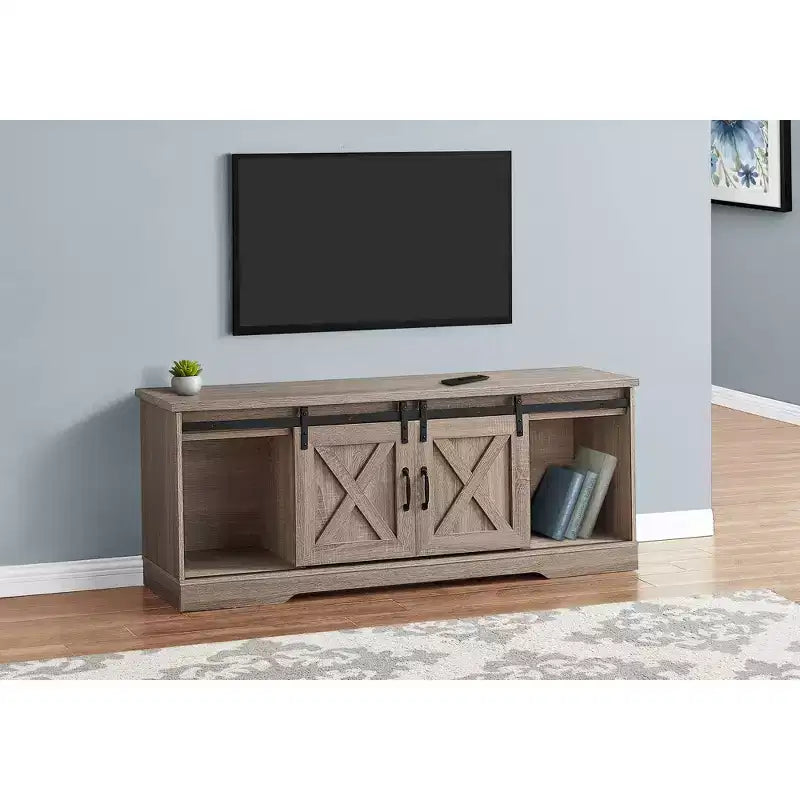Meuble TV Effet Bois pour TV jusqu'à 60 po avec Portes Coulissantes Style Grange - EveryRoom