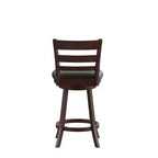 Tabouret de comptoir pivotant classique Merrick Lane 24" en bois à dossier échelle, avec assise rembourrée et repose-pieds intégré