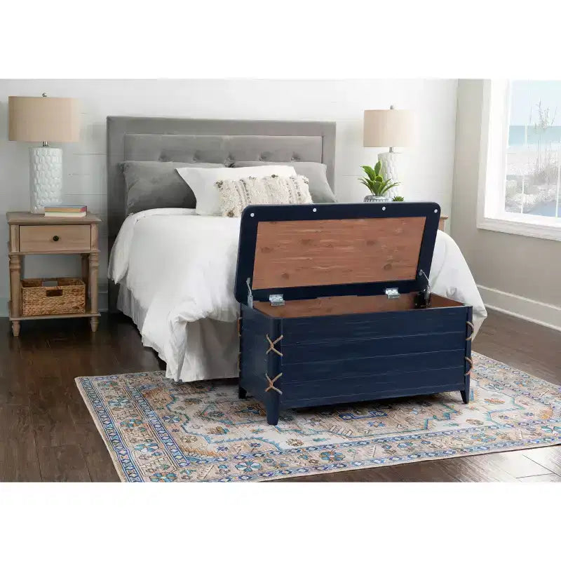 Commode-coffre en cèdre Haven Rope - Powell