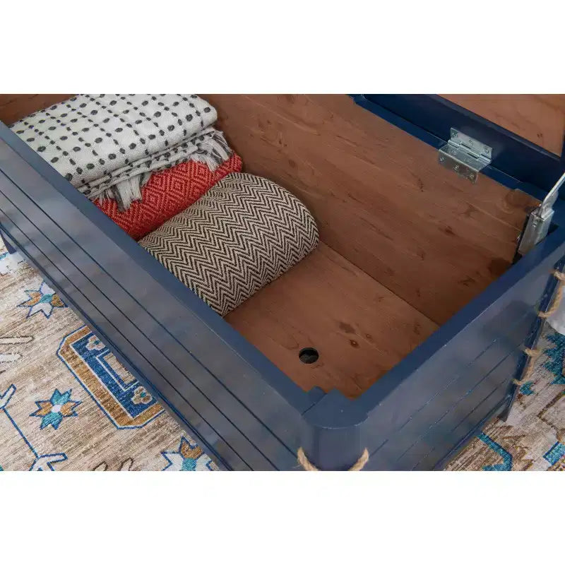 Commode-coffre en cèdre Haven Rope - Powell