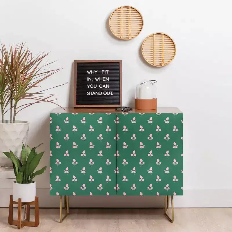 Buffet Maritza Lisa motif feuilles rétro rose - Deny Designs