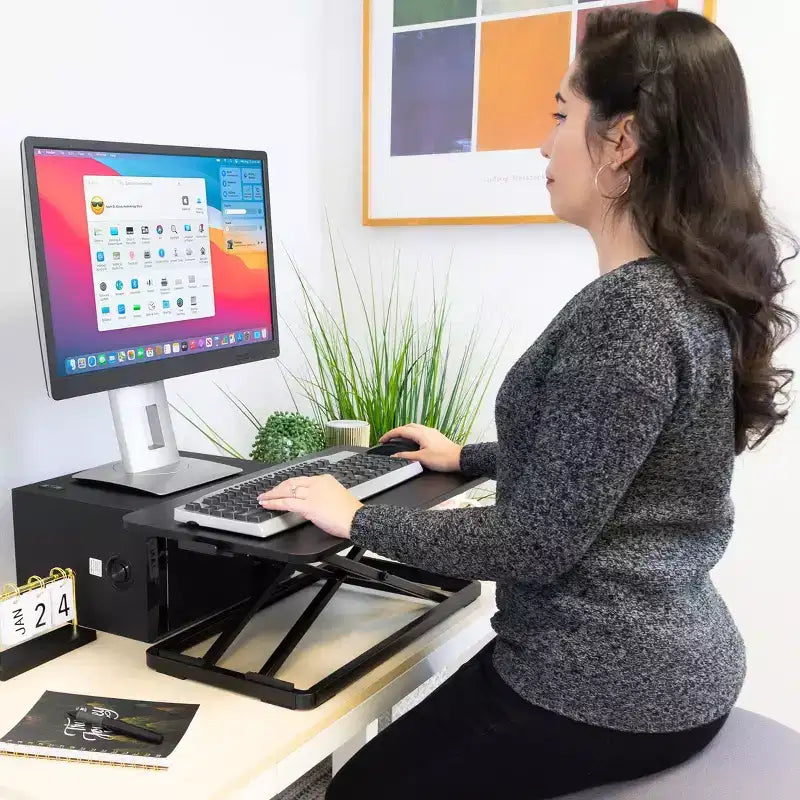 Mount-It! Support de clavier réglable en hauteur pour bureau, ergonomique, assis-debout, élévateur ergonomique pour clavier et ordinateurs portables 23,6 x 11,8 pouces