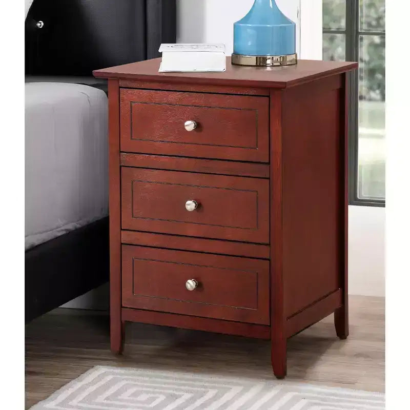 Table de chevet à 3 tiroirs Daniel Passion Furniture (63,5 cm H x 48,26 cm L x 38,1 cm P)