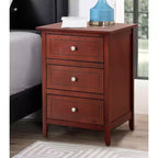 Table de chevet à 3 tiroirs Daniel Passion Furniture (63,5 cm H x 48,26 cm L x 38,1 cm P)