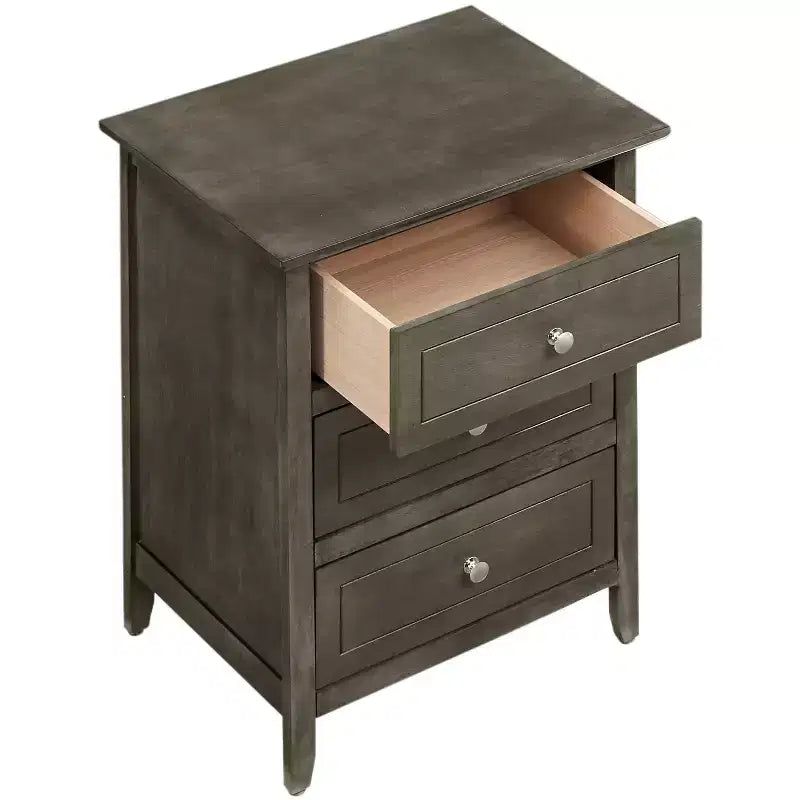 Table de chevet à 3 tiroirs Daniel Passion Furniture (63,5 cm H x 48,26 cm L x 38,1 cm P)