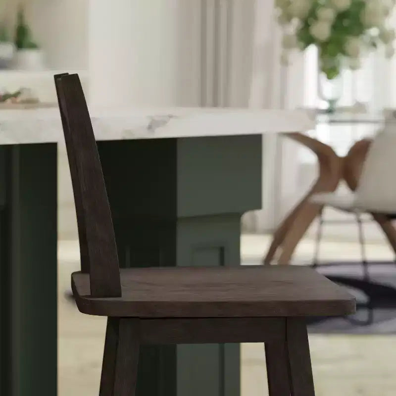 Tabouret de salle à manger pivotant Emma and Oliver Wooden Modern Farmhouse avec dossier décoratif sculpté