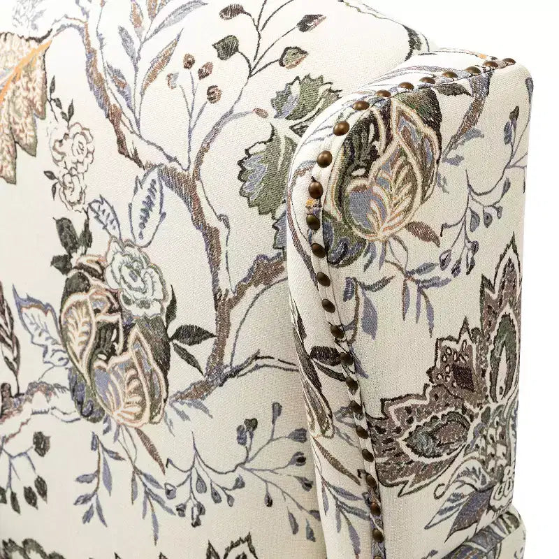 Fauteuil Theodor avec pieds fuseaux pour salon et chambre à coucher | ART OF LIVING DESIGNS