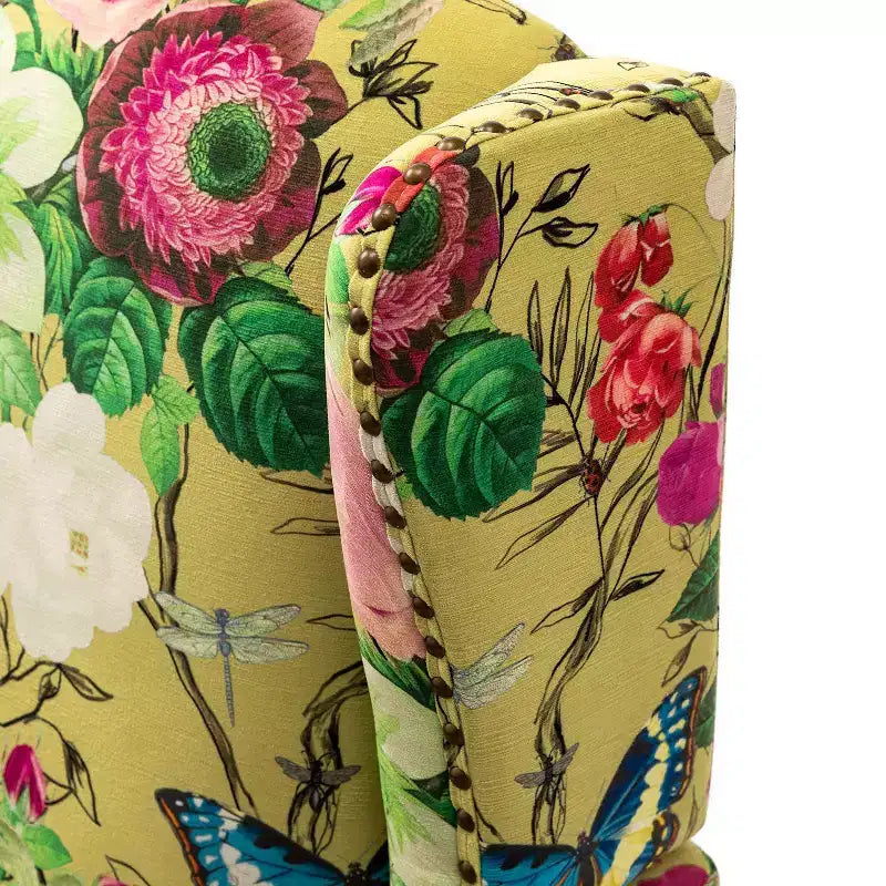 Fauteuil Theodor avec pieds fuseaux pour salon et chambre à coucher | ART OF LIVING DESIGNS