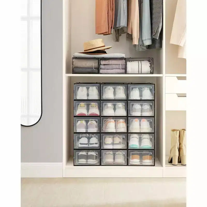 SONGMICS Boîtes à Chaussures - Lot de 18 Organiseurs Empilables et Pliables - Transparent et Noir - Convient jusqu'à la Taille 45 EU