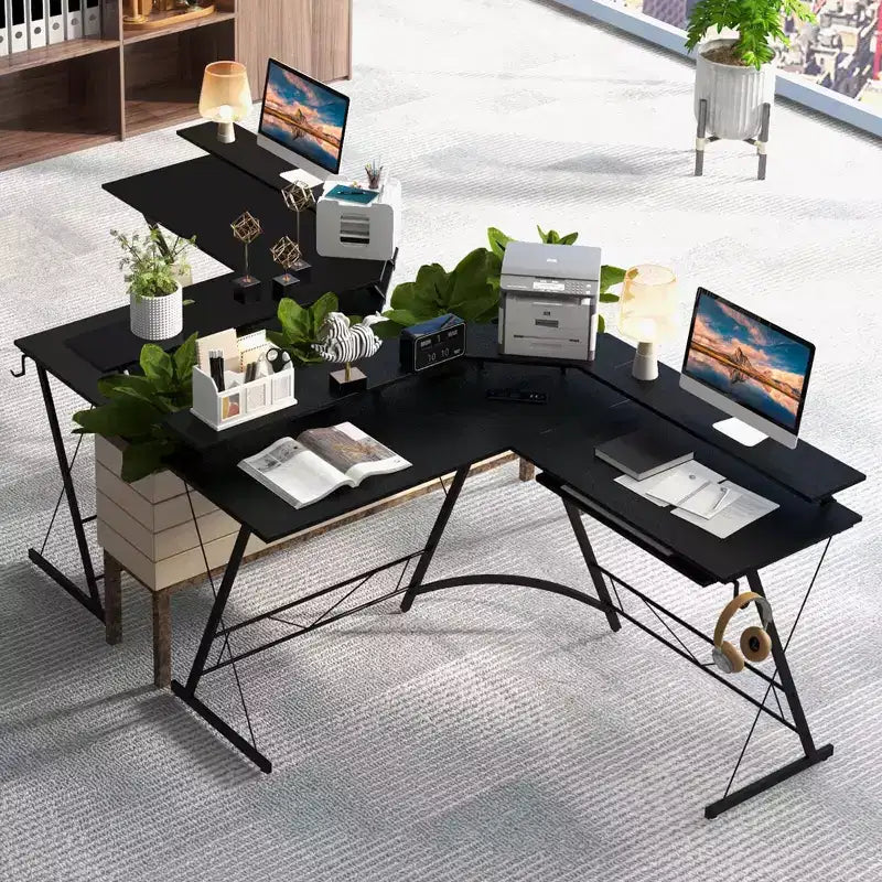 Costway Bureau d'angle en forme de L avec prise de courant 51" Poste de travail informatique Coin Marron rustique/Noir