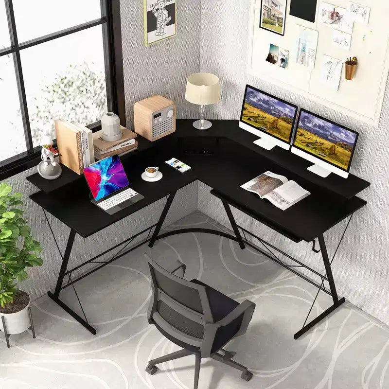 Costway Bureau d'angle en forme de L avec prise de courant 51" Poste de travail informatique Coin Marron rustique/Noir