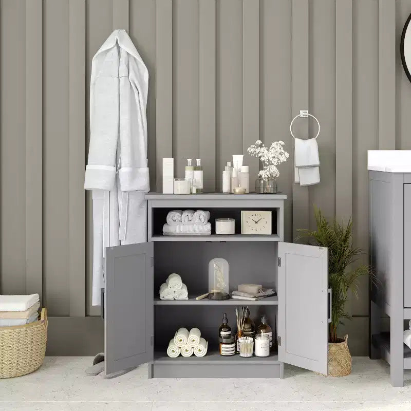 Meuble de rangement pour salle de bain Emma et Oliver avec étagère intérieure réglable, portes à fermeture magnétique et étagère supérieure ouverte