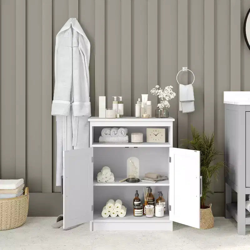 Meuble de rangement pour salle de bain Emma et Oliver avec étagère intérieure réglable, portes à fermeture magnétique et étagère supérieure ouverte