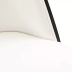 LeisureMod Tule Chaise de Salle à Manger Moderne avec Assise en Cuir PU, Velours ou Daim et Cadre en Acier Blanc - Cuisine, Salle à Manger, Maison, Café, Sièges