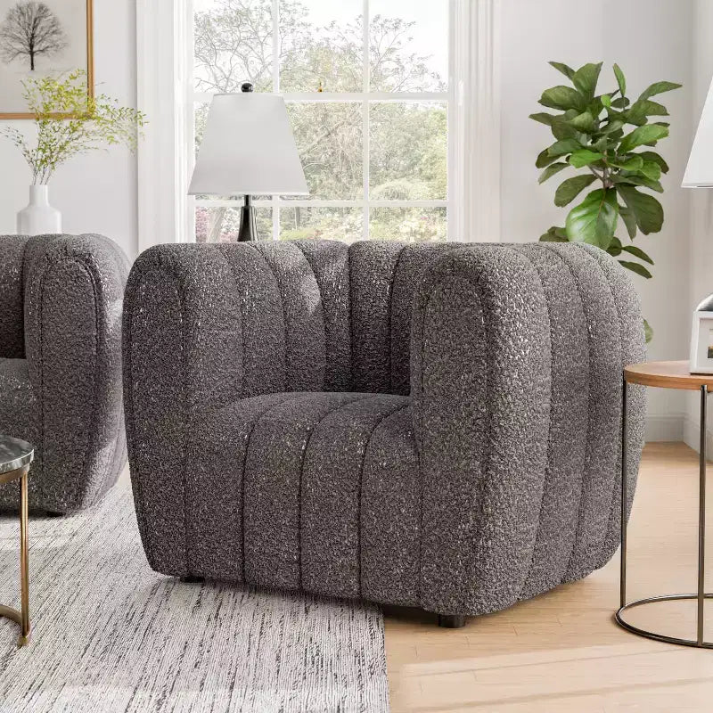 HOMES: Inside + Out Fauteuil d'appoint Rainmist Glam en tissu bouclé à capitonnage en lignes