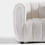 HOMES: Inside + Out Fauteuil d'appoint Rainmist Glam en tissu bouclé à capitonnage en lignes