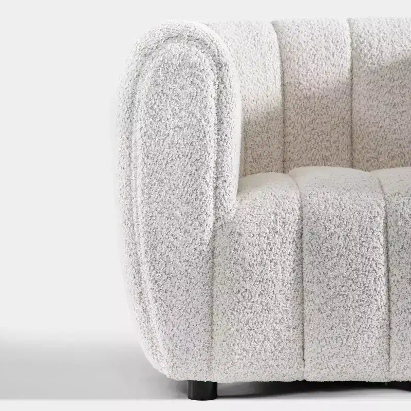 HOMES: Inside + Out Fauteuil d'appoint Rainmist Glam en tissu bouclé à capitonnage en lignes