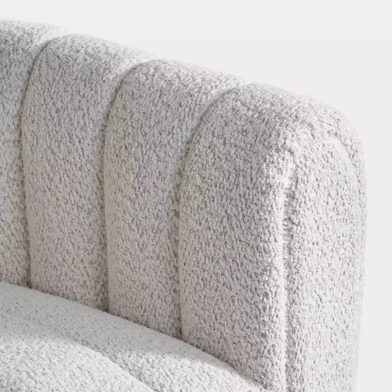 HOMES: Inside + Out Fauteuil d'appoint Rainmist Glam en tissu bouclé à capitonnage en lignes