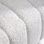 HOMES: Inside + Out Fauteuil d'appoint Rainmist Glam en tissu bouclé à capitonnage en lignes