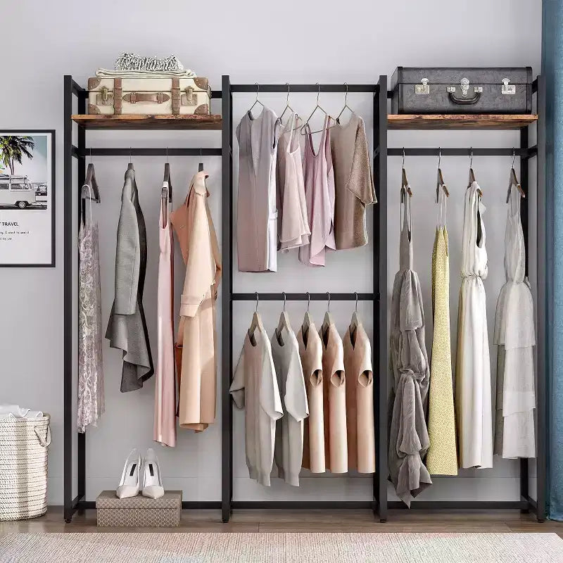 Portant à vêtements Lantine, Organisateur de placard autoportant avec étagères et tringle à suspendre, Grand portant à vêtements en métal pour couloir, chambre à coucher