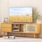 Meuble TV Costway en Bambou avec Porte en Rotin PE et 2 Tiroirs pour TV jusqu'à 65 pouces Marron/Naturel