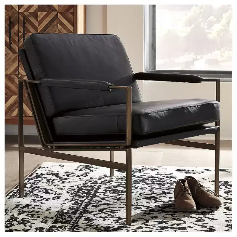 Chaise d'appoint contemporaine Puckman noire de Signature Design by Ashley