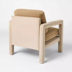 Fauteuil d'appoint sculptural rembourré marron - Threshold conçu avec Studio McGee