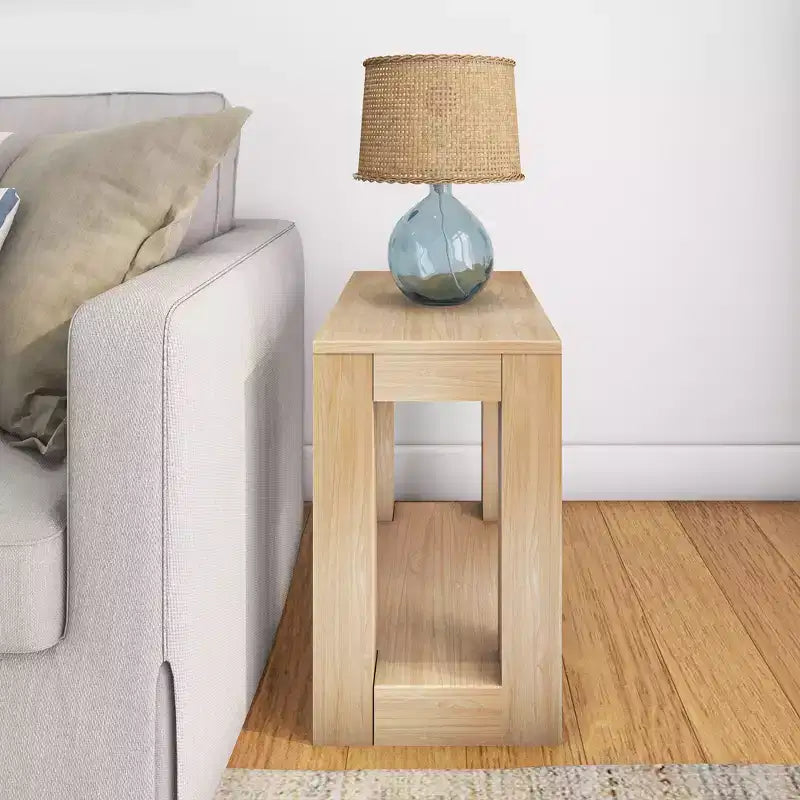 Table d'appoint rectangulaire moderne Plank+Beam avec étagère, 25 po, Table en bois massif avec rangement