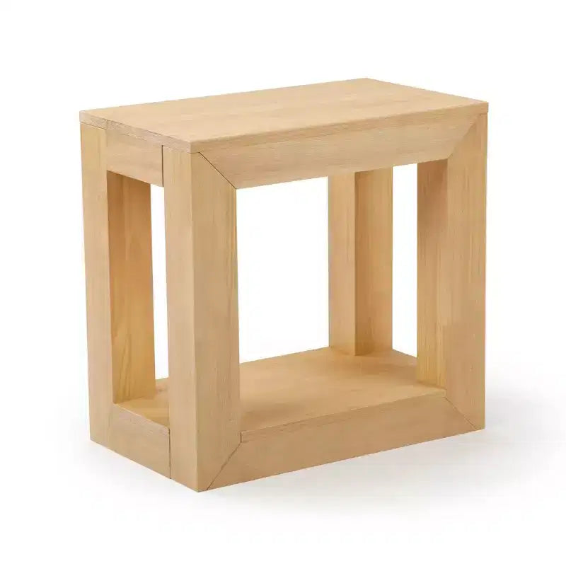 Table d'appoint rectangulaire moderne Plank+Beam avec étagère, 25 po, Table en bois massif avec rangement