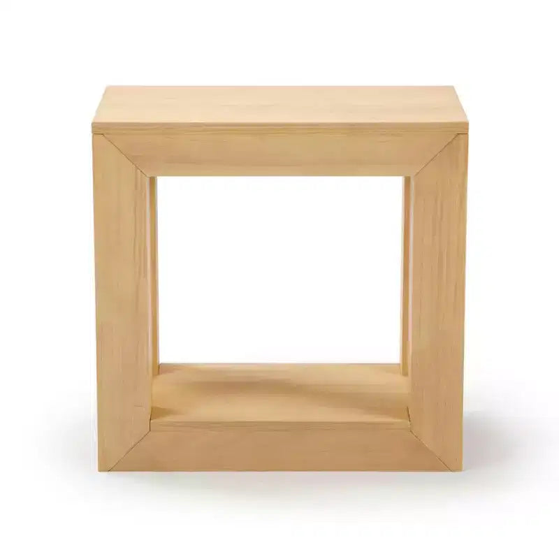Table d'appoint rectangulaire moderne Plank+Beam avec étagère, 25 po, Table en bois massif avec rangement