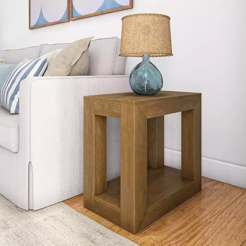Table d'appoint rectangulaire moderne Plank+Beam avec étagère, 25 po, Table en bois massif avec rangement