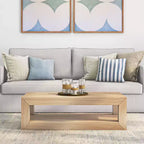 Table basse rectangulaire moderne Plank+Beam 48 avec étagère, table en bois massif avec rangement
