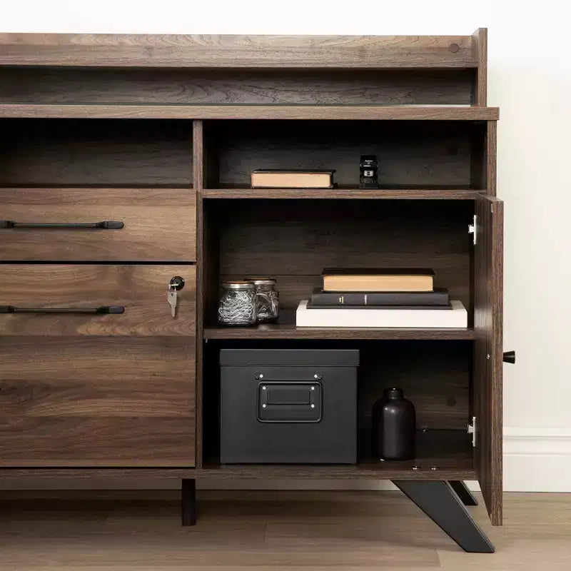 Bureau d'angle Helsy de South Shore avec barre d'alimentation