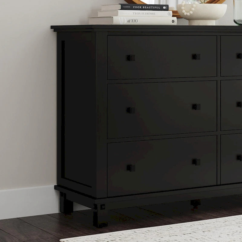 Commode en bois noir