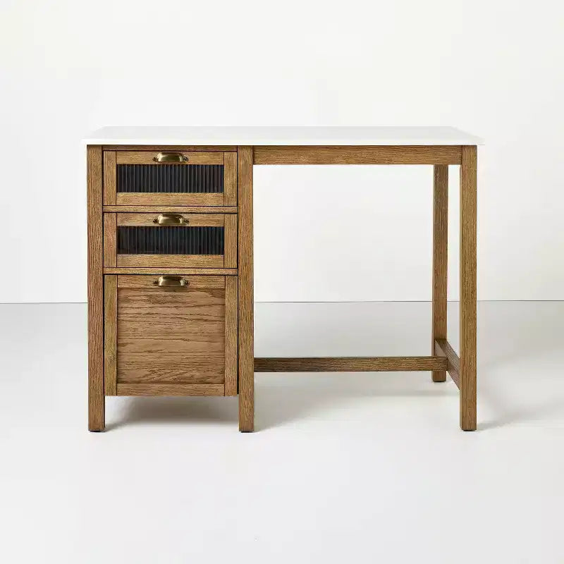 Îlot de cuisine en verre cannelé et bois de 48 po avec coin repas - Hearth & Hand avec Magnolia