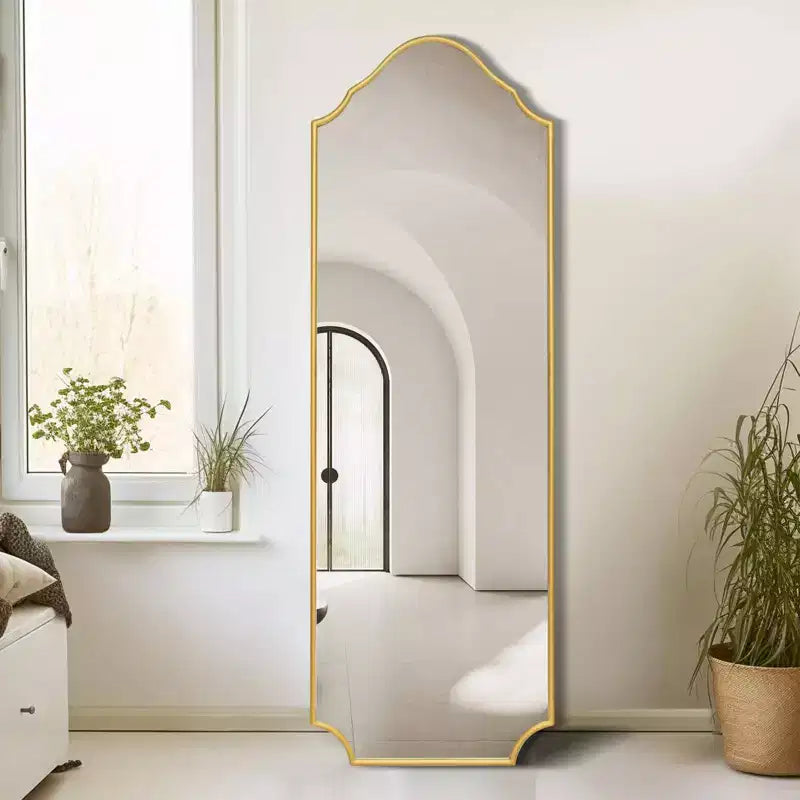 Miroir sur pied arqué en métal WallBeyond 65x22