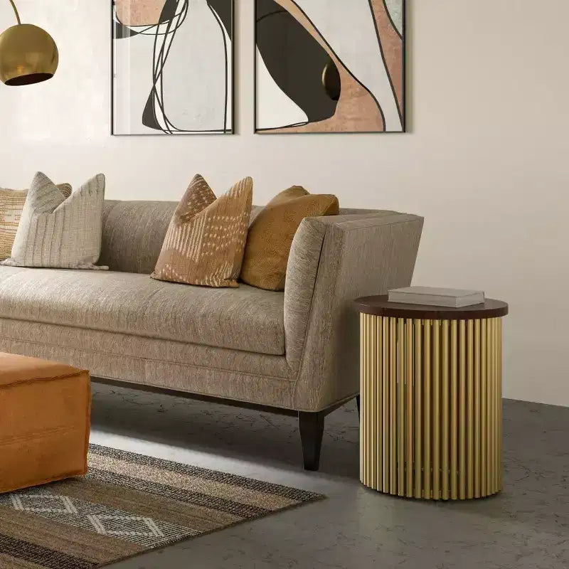 Table d'appoint Karl avec accents métalliques - WyndenHall