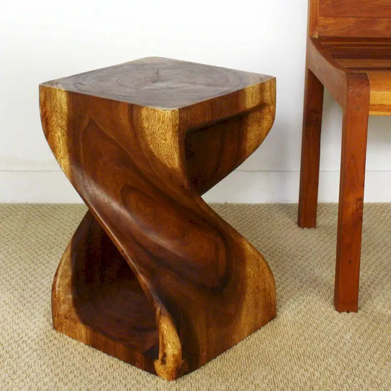 Tabouret tournant en bois 12 X 12 X 18 po. Noyer huilé